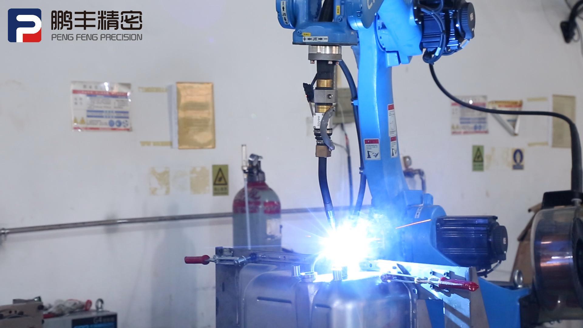 Robot welding-live Scene